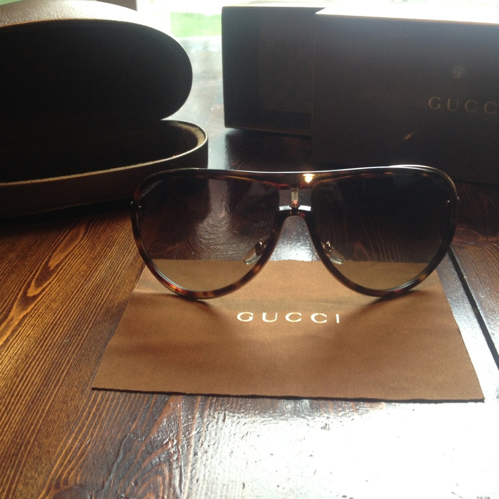 (Re-listing) Vintage Gucci Tortoise Unisex Su…